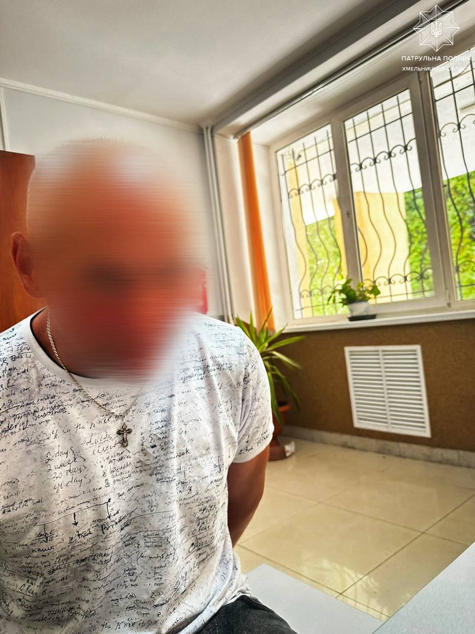 На автовокзалі у Хмельницькому чоловік влаштував дебош На автовокзалі у Хмельницькому чоловік влаштував дебош