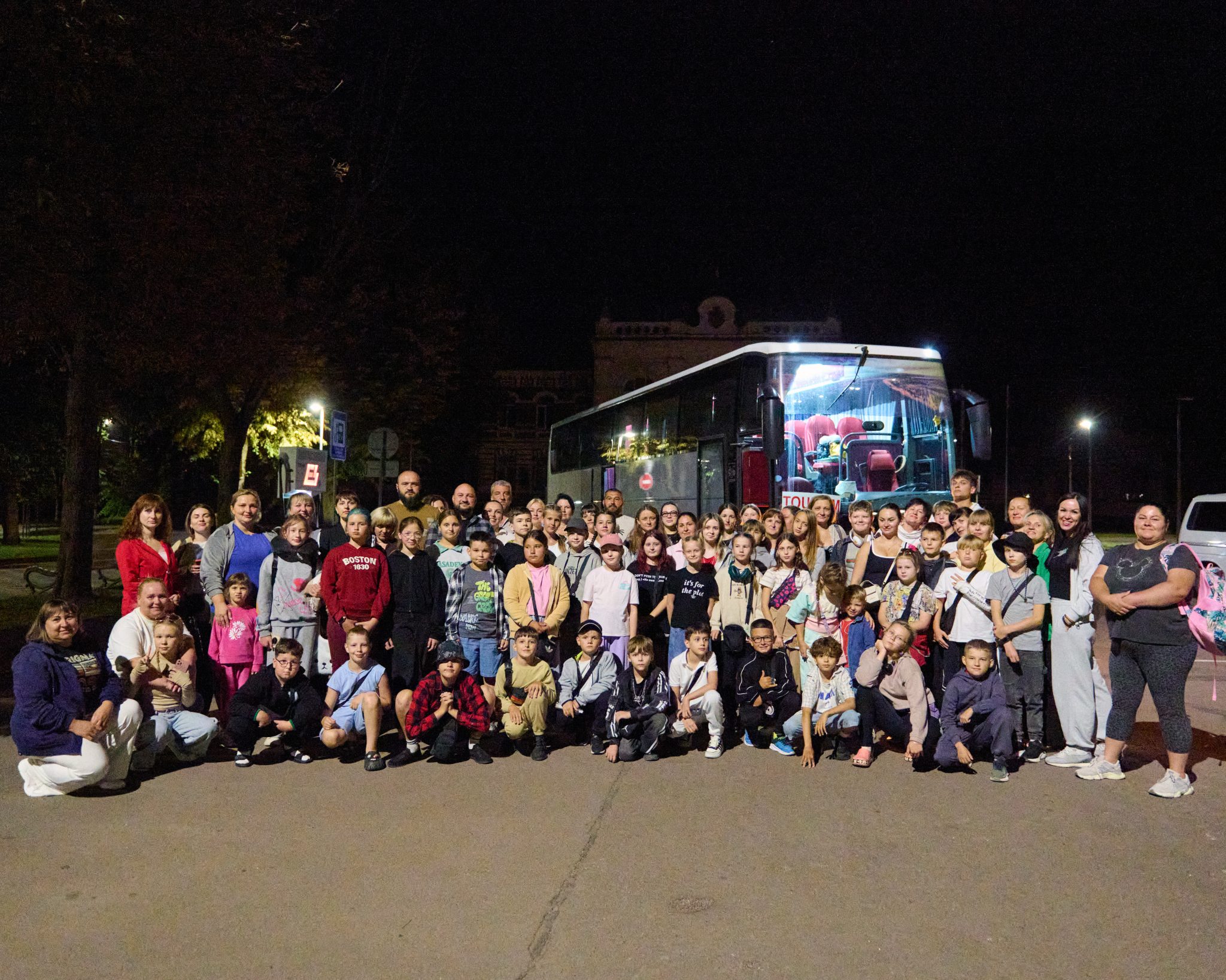 На відпочинок до Польщі вирушили 46 дітей військовослужбовців із Хмельниччини – ОВА